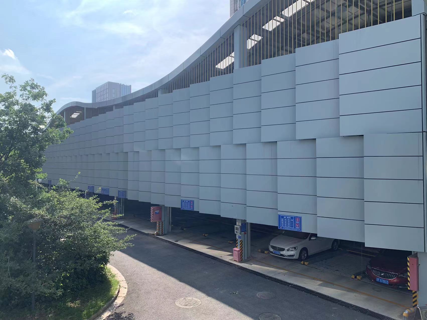 Mechanical parking tower